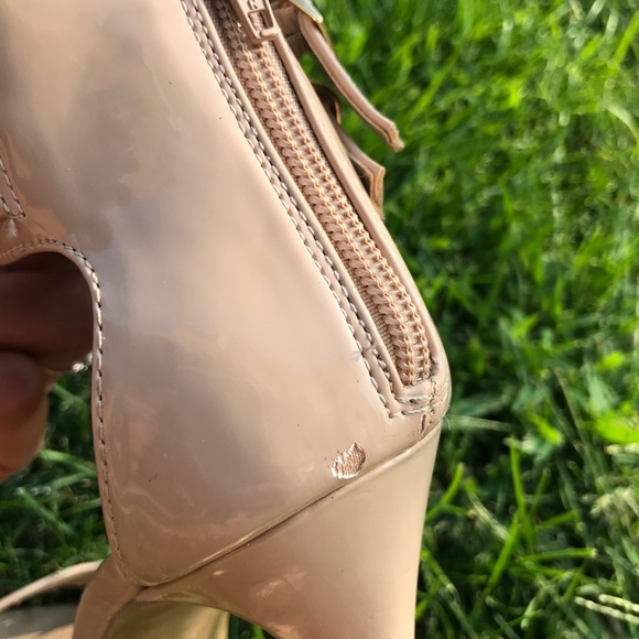 🦋HOST PICK🦋 Candies woman's heels | size 9 - Picture 4 of 4